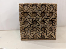 Load image into Gallery viewer, Cube Basket Weave Box