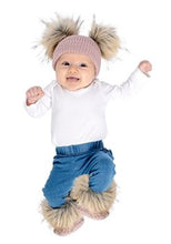 Load image into Gallery viewer, Baby Pom Beanie Boot Set
